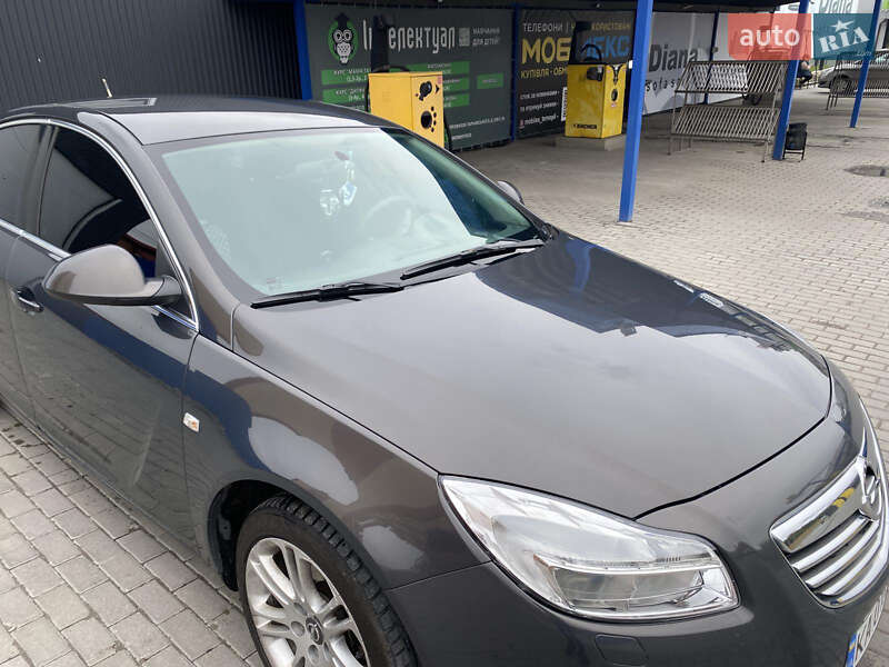Ліфтбек Opel Insignia 2012 в Тернополі