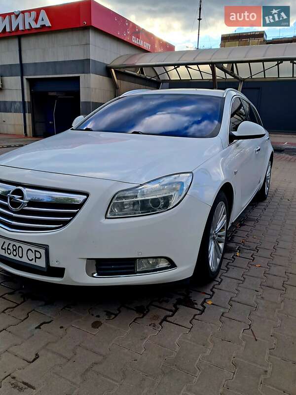 Універсал Opel Insignia 2012 в Кривому Розі