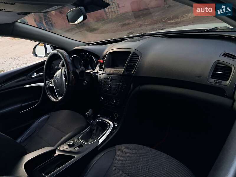 Універсал Opel Insignia 2012 в Кривому Розі