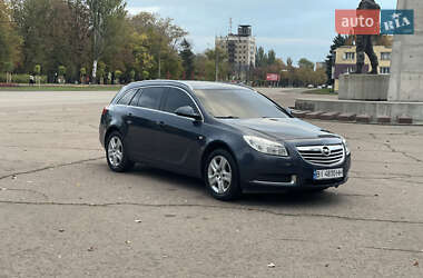 Универсал Opel Insignia 2009 в 