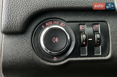 Универсал Opel Insignia 2009 в 