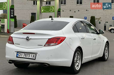 Седан Opel Insignia 2011 в 