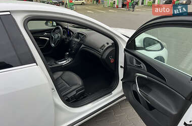 Седан Opel Insignia 2011 в 