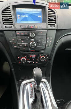 Седан Opel Insignia 2011 в 