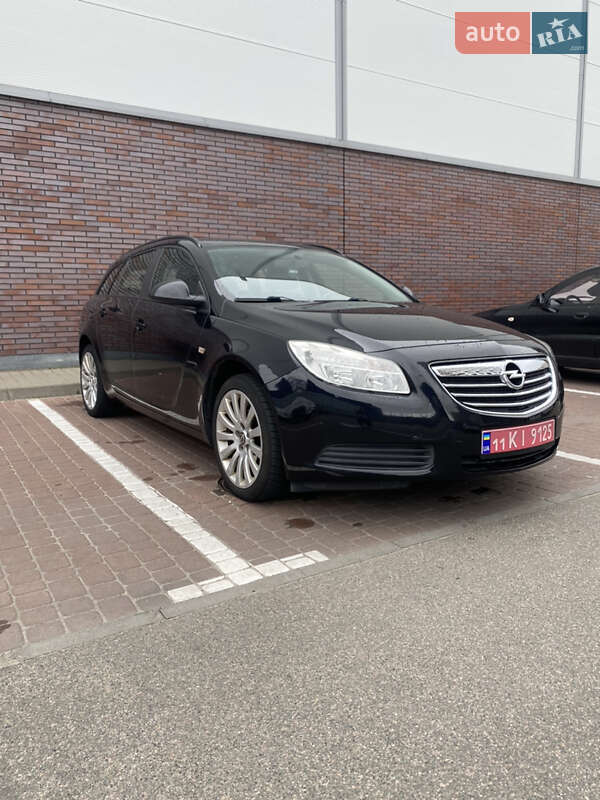 Универсал Opel Insignia 2009 в Умани