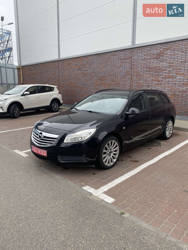 Универсал Opel Insignia 2009 в Умани