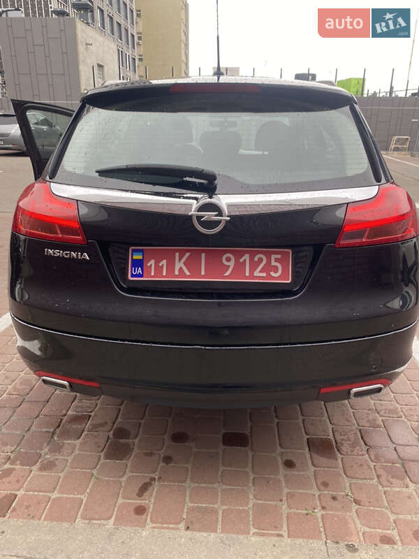 Универсал Opel Insignia 2009 в Умани