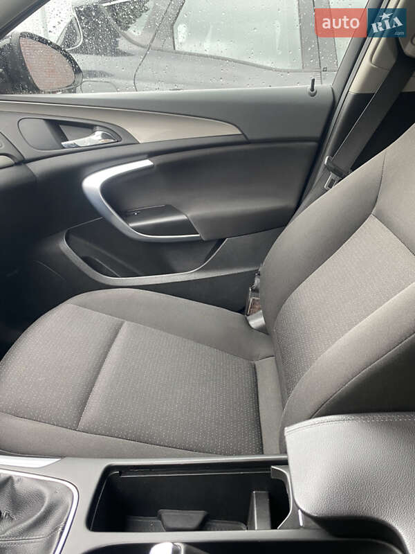 Универсал Opel Insignia 2009 в Умани