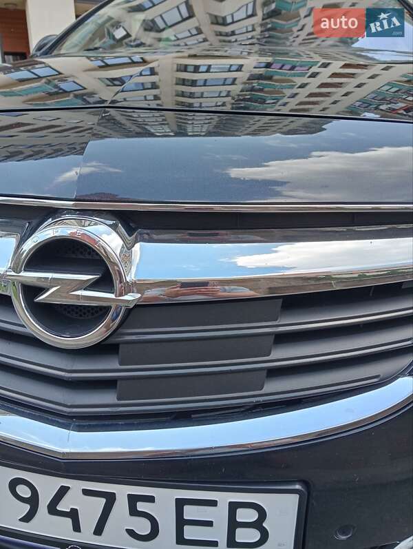 Універсал Opel Insignia 2015 в Києві