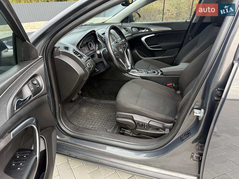 Універсал Opel Insignia 2015 в Кременці