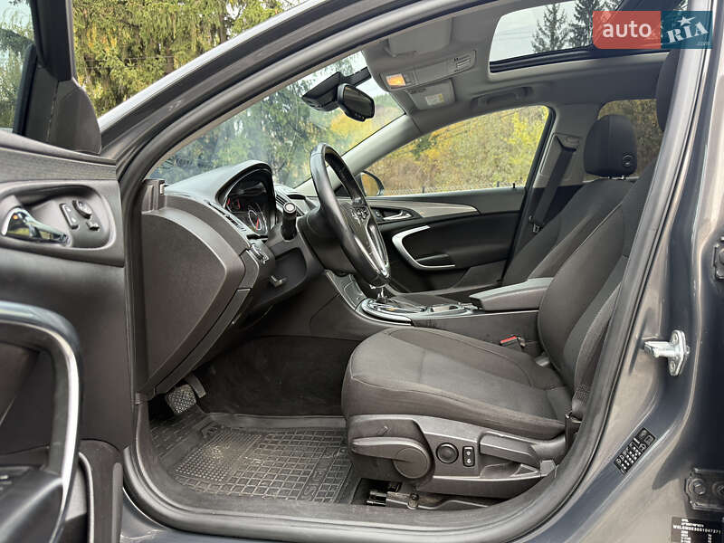 Універсал Opel Insignia 2015 в Кременці