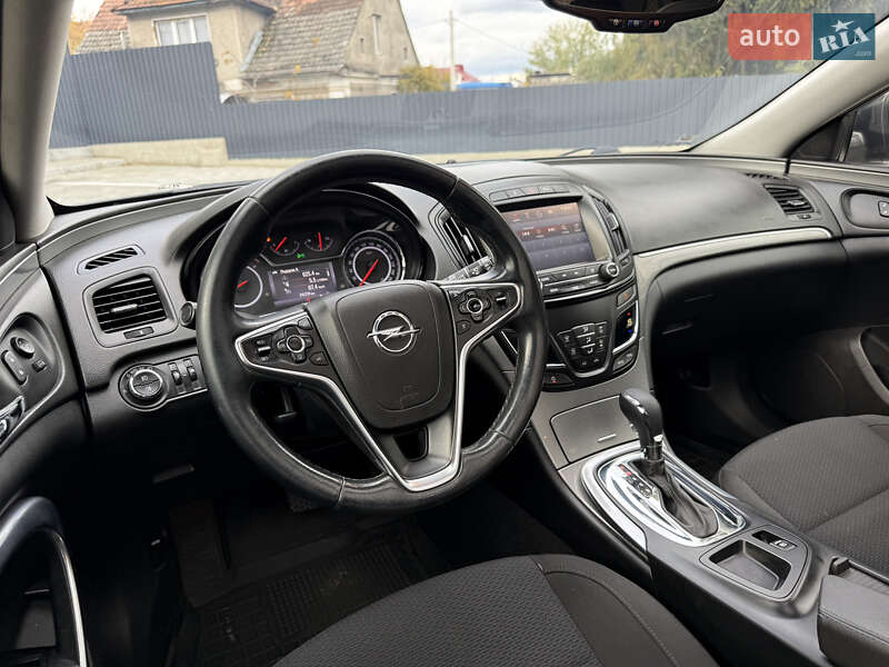 Універсал Opel Insignia 2015 в Кременці