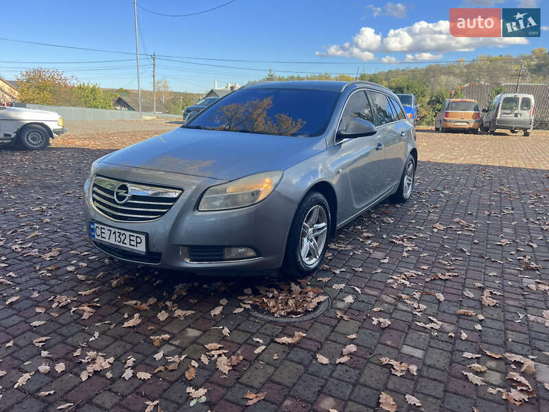 Универсал Opel Insignia 2010 в Новоселице