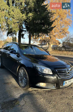 Универсал Opel Insignia 2010 в Березному