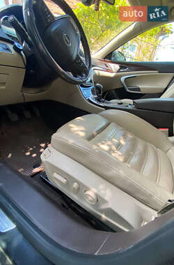 Універсал Opel Insignia 2011 в Золочеві