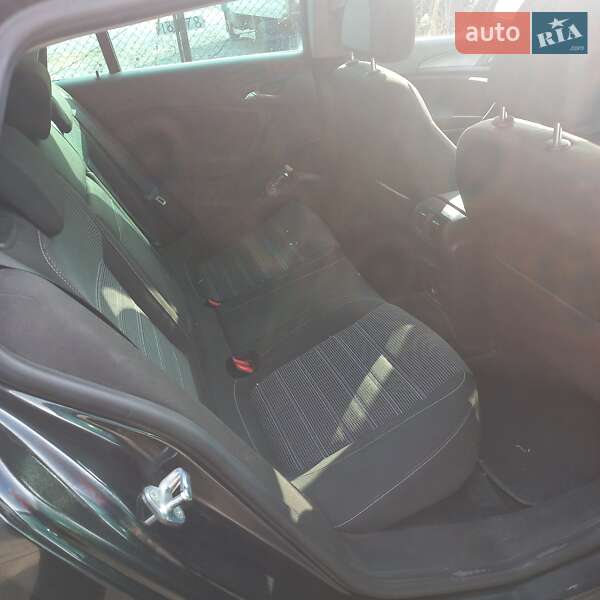 Универсал Opel Insignia 2010 в Днепре