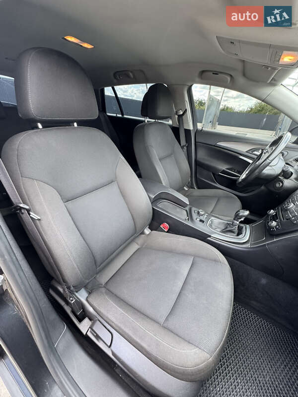 Універсал Opel Insignia 2010 в Хмельницькому