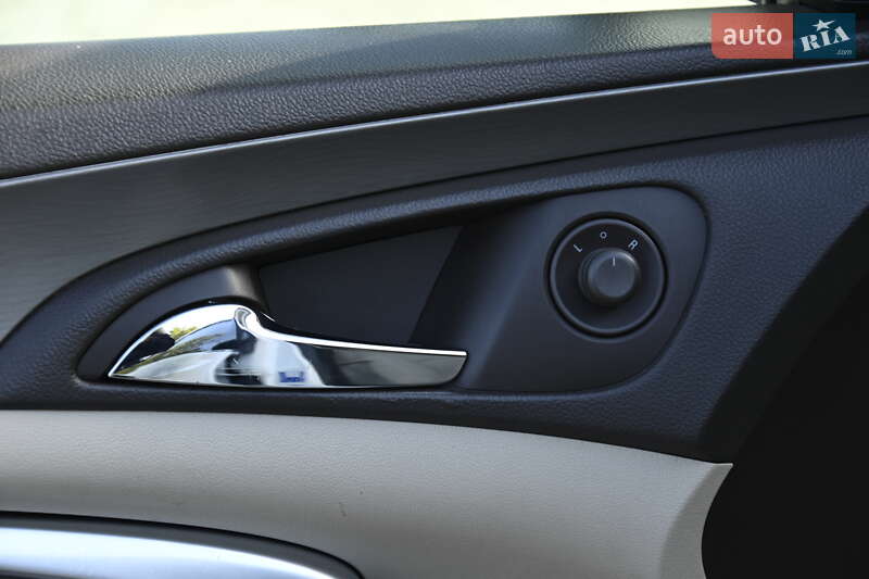 Седан Opel Insignia 2009 в Бердичеве