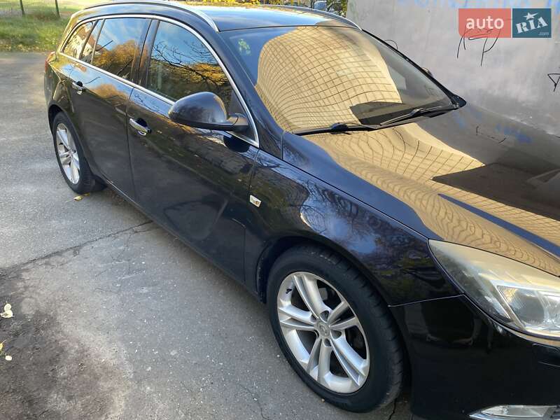 Универсал Opel Insignia 2009 в Киеве