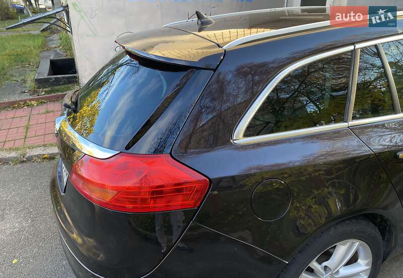Универсал Opel Insignia 2009 в Киеве