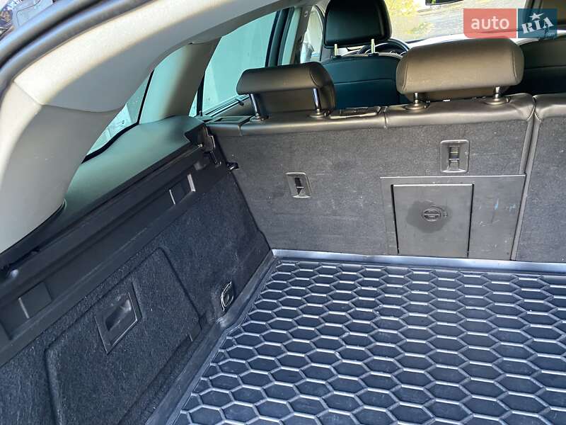 Универсал Opel Insignia 2009 в Киеве