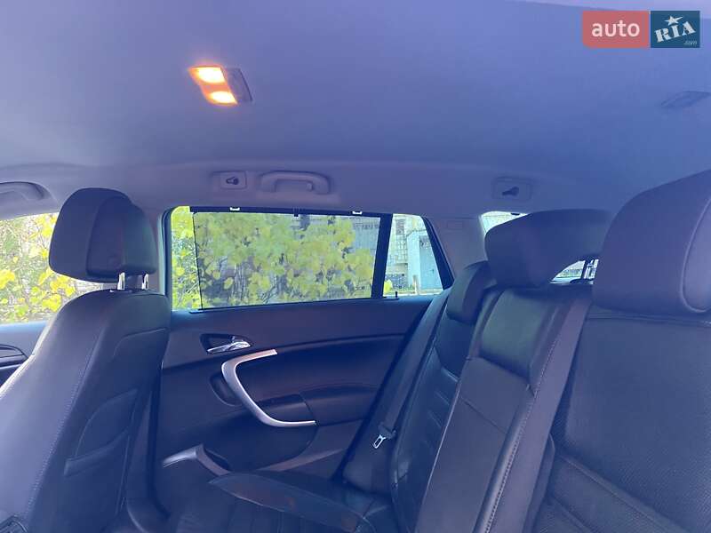 Универсал Opel Insignia 2009 в Киеве