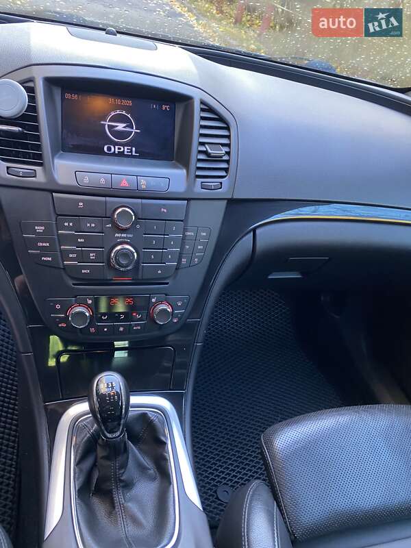 Универсал Opel Insignia 2009 в Киеве