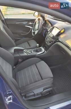 Универсал Opel Insignia 2014 в Баре