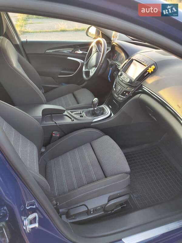 Универсал Opel Insignia 2014 в Баре фото 11 Универсал Opel Insignia 2014 в Баре