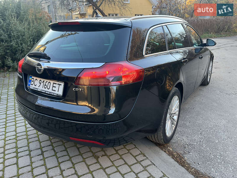 Универсал Opel Insignia 2012 в Львове