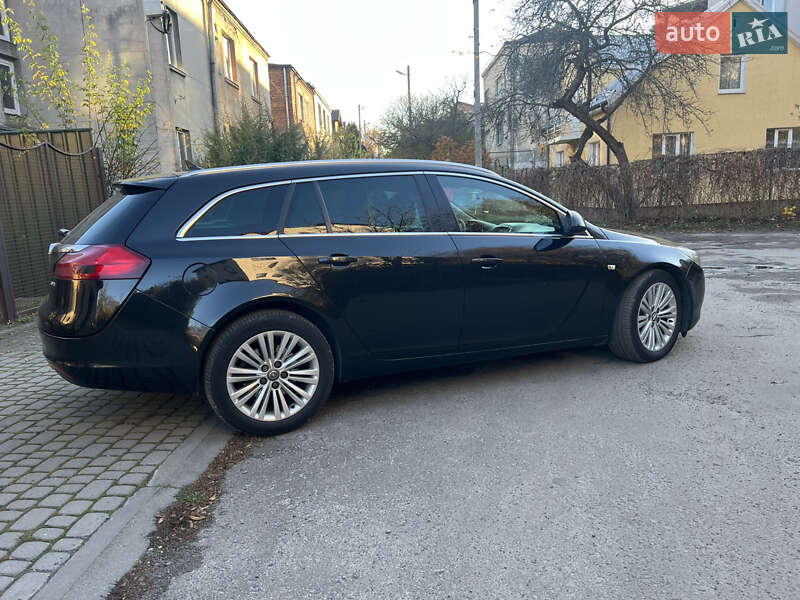 Универсал Opel Insignia 2012 в Львове