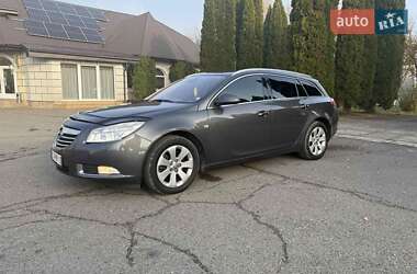 Универсал Opel Insignia 2012 в Хусте