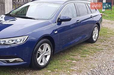 Универсал Opel Insignia 2017 в Хусте