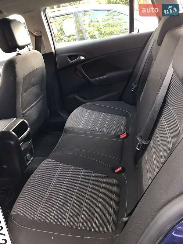 Универсал Opel Insignia 2016 в Косове фото 11 Универсал Opel Insignia 2016 в Косове