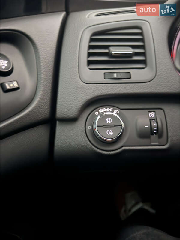 Универсал Opel Insignia 2016 в Житомире