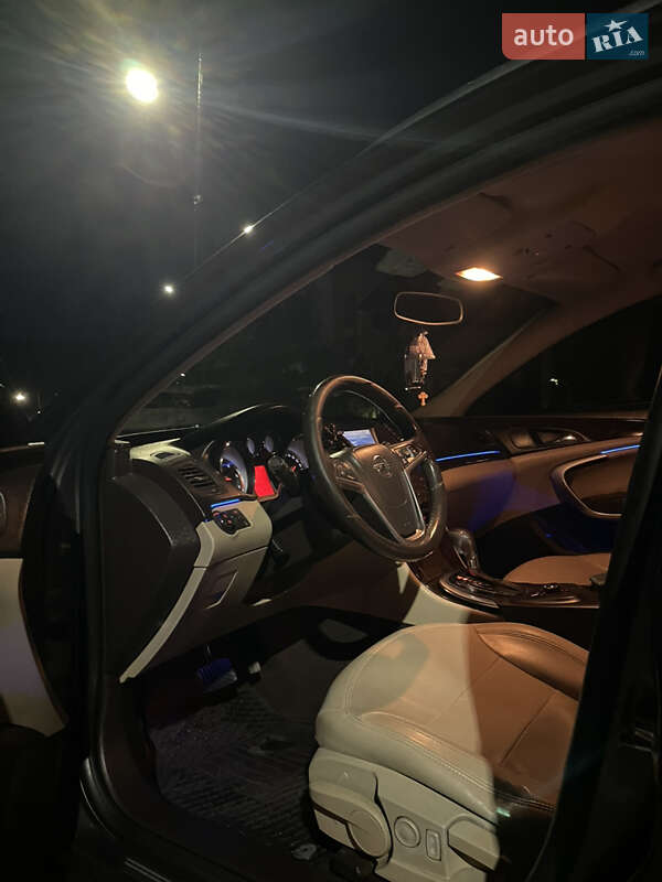 Универсал Opel Insignia 2011 в Ужгороде