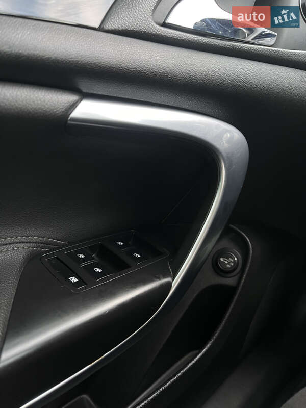 Универсал Opel Insignia 2009 в Тернополе фото 12 Универсал Opel Insignia 2009 в Тернополе