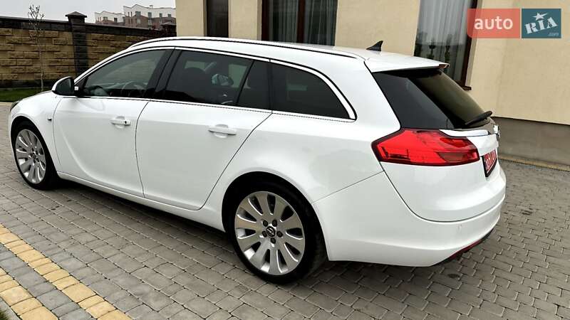 Универсал Opel Insignia 2010 в Луцке