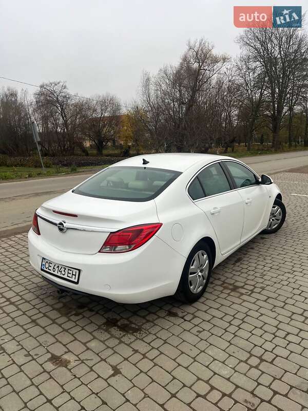 Седан Opel Insignia 2009 в Чернівцях