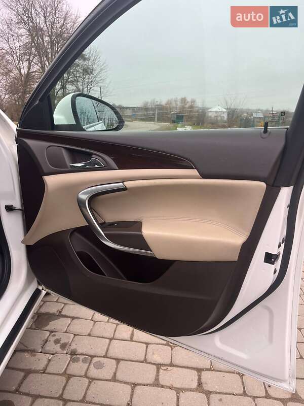 Седан Opel Insignia 2009 в Чернівцях