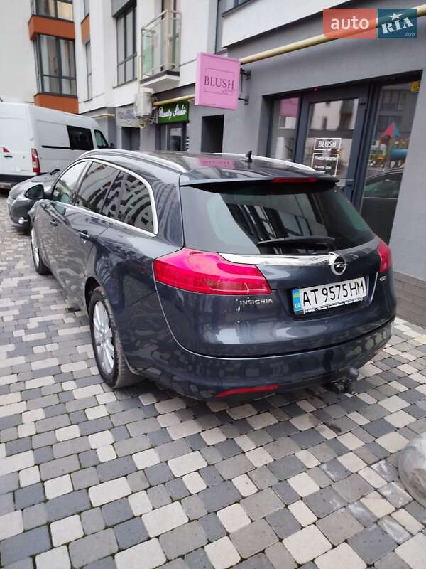 Универсал Opel Insignia 2011 в Ивано-Франковске