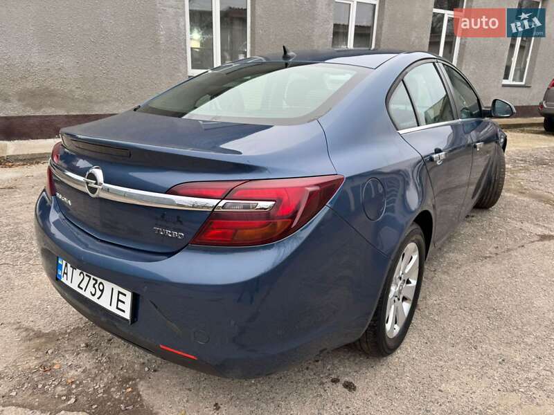 Седан Opel Insignia 2015 в Івано-Франківську