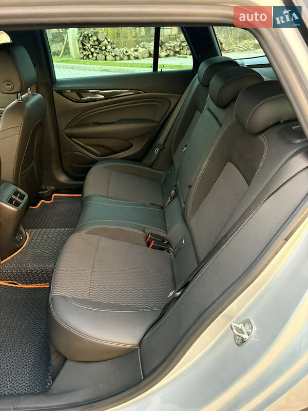 Универсал Opel Insignia 2018 в Бережанах