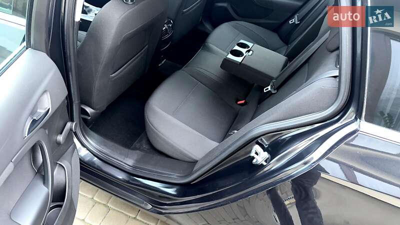 Універсал Opel Insignia 2010 в Луцьку