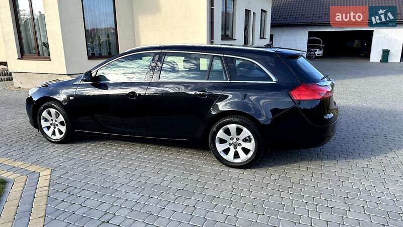 Універсал Opel Insignia 2010 в Луцьку