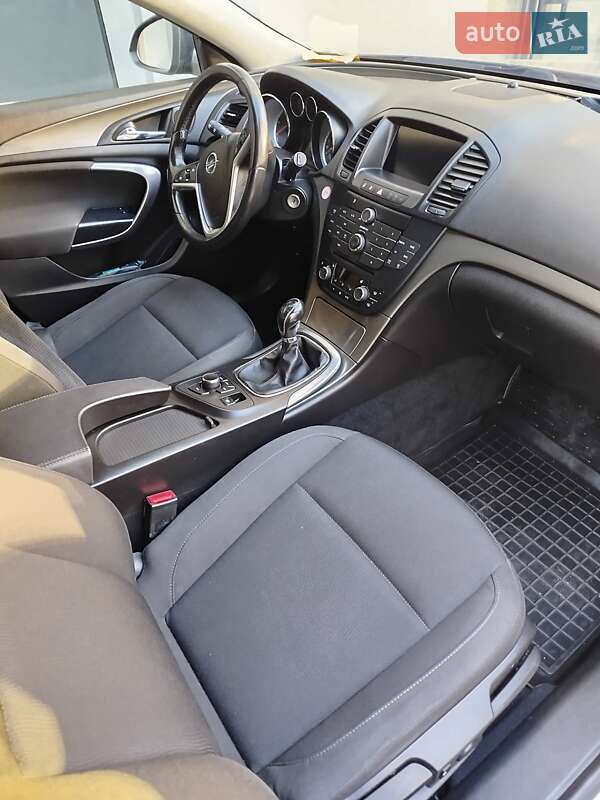 Универсал Opel Insignia 2011 в Ивано-Франковске