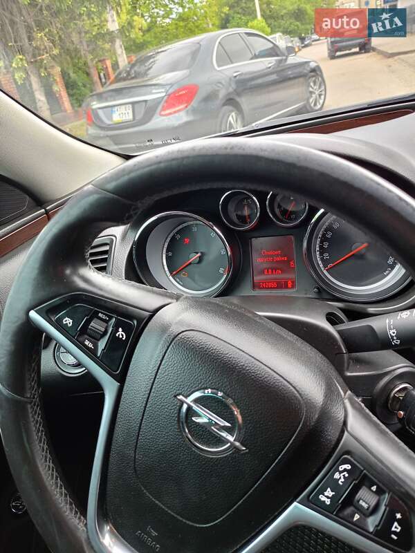 Универсал Opel Insignia 2011 в Ивано-Франковске