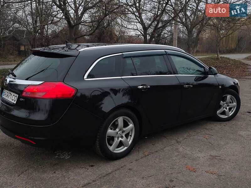 Універсал Opel Insignia 2010 в Шептицькому