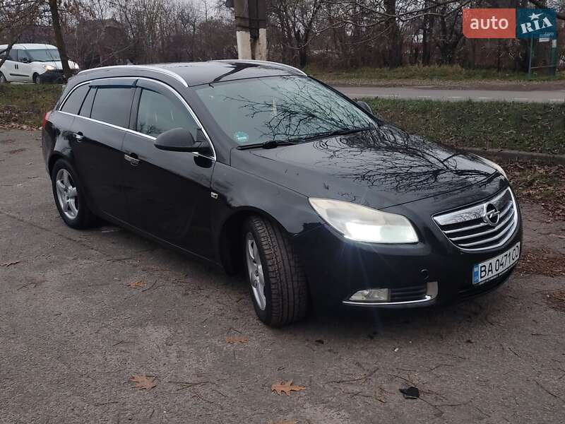 Універсал Opel Insignia 2010 в Шептицькому