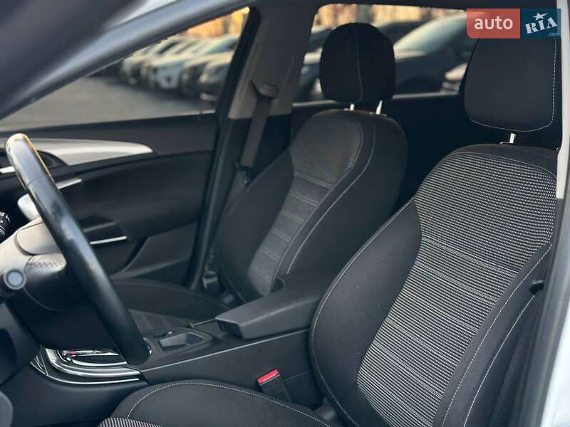 Универсал Opel Insignia 2016 в Киеве